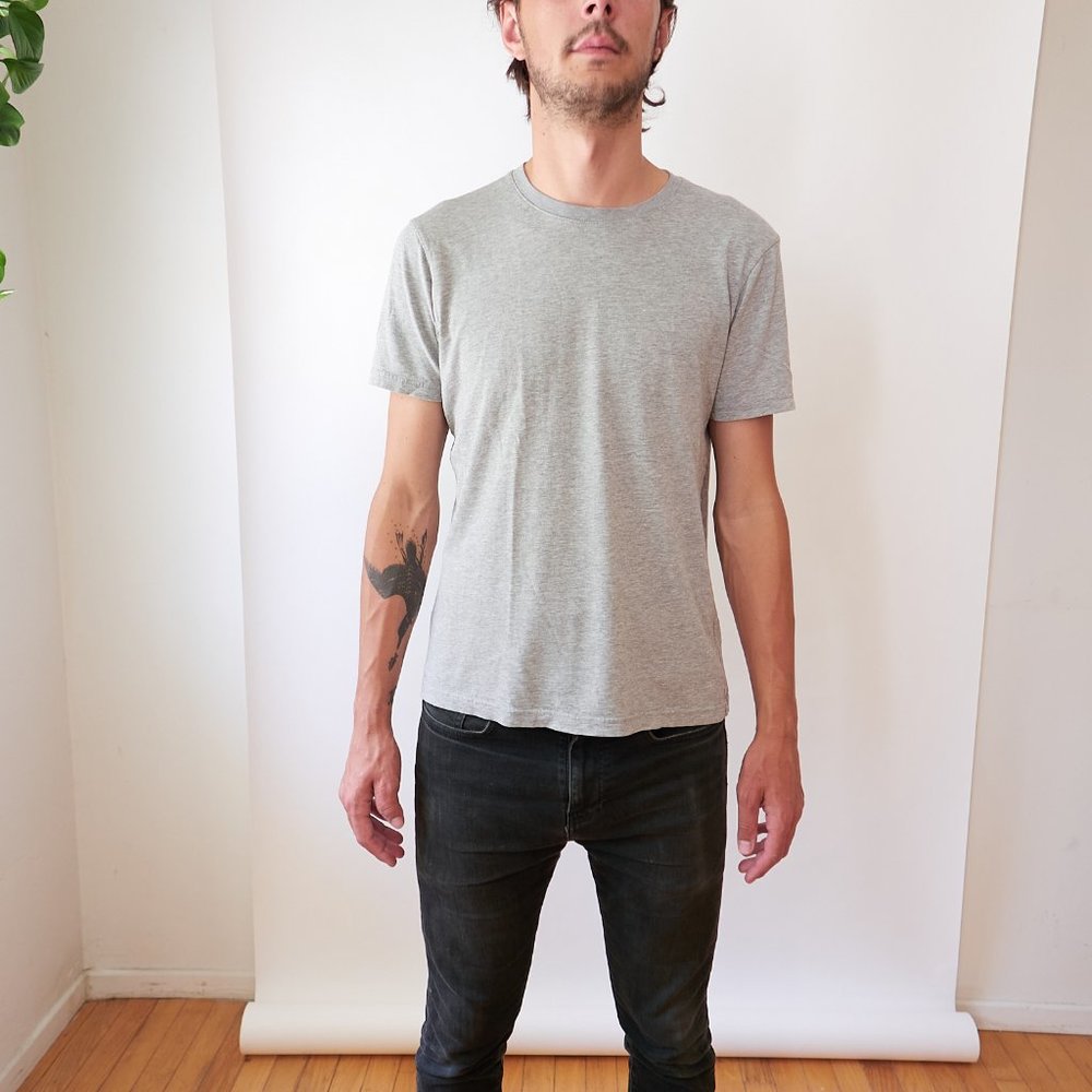 *SOLD* Classic heather gray T-shirt